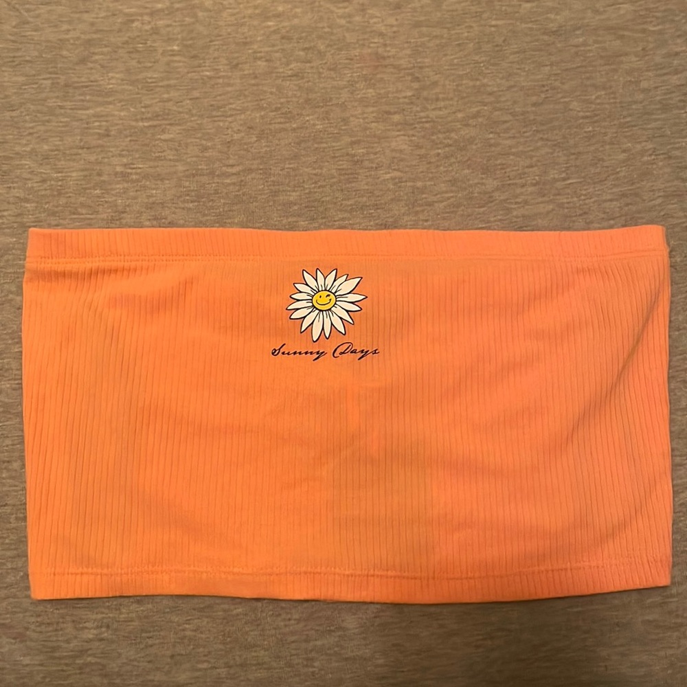 Cute Forever 21 orange Strapless crop top size small!  “Sunny Days”